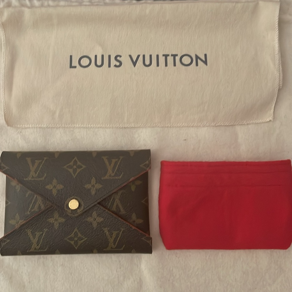 Louis Vuitton - Medium Kirigami Pochette